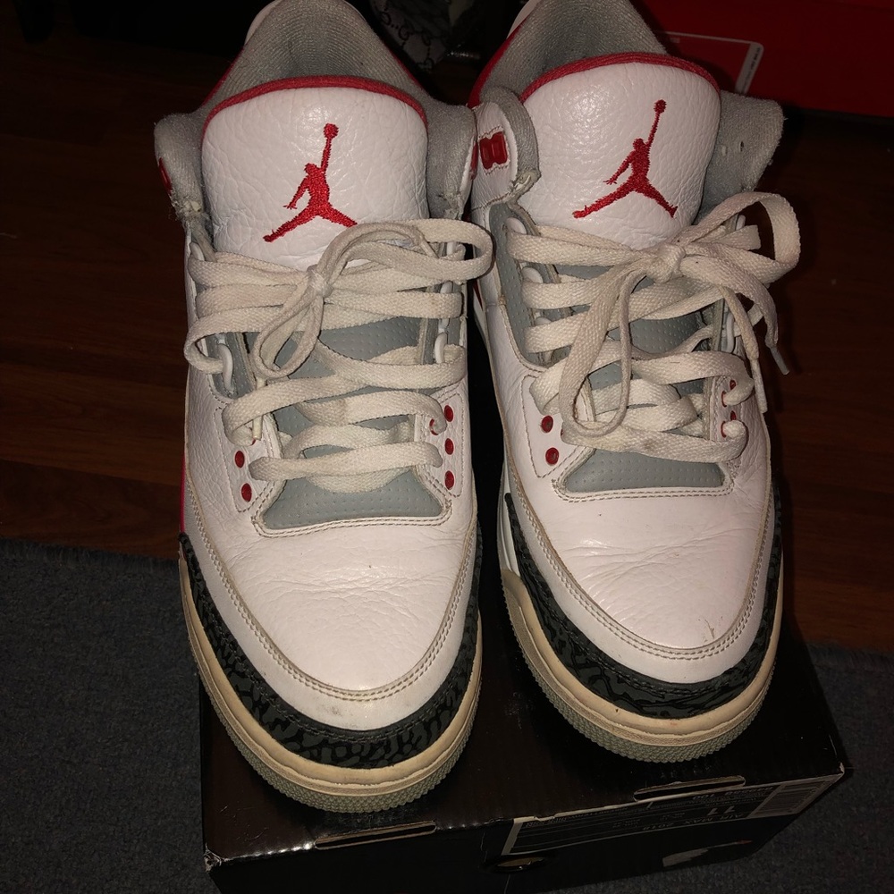 2013 fire red 3’s